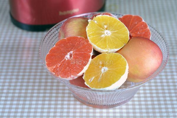 西柚苹果橙汁的做法图解1