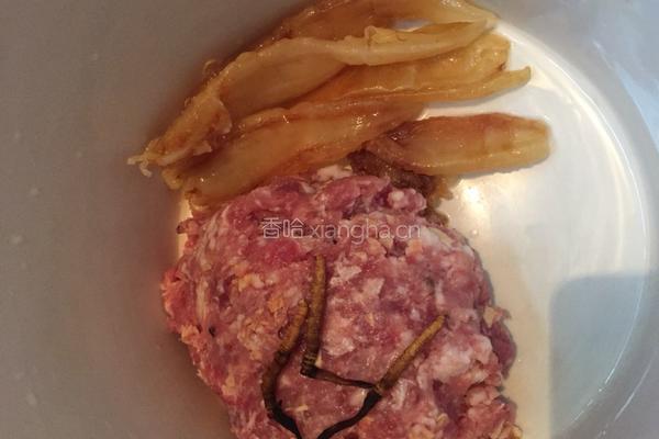 冬虫草花胶炖肉沫的做法图解7