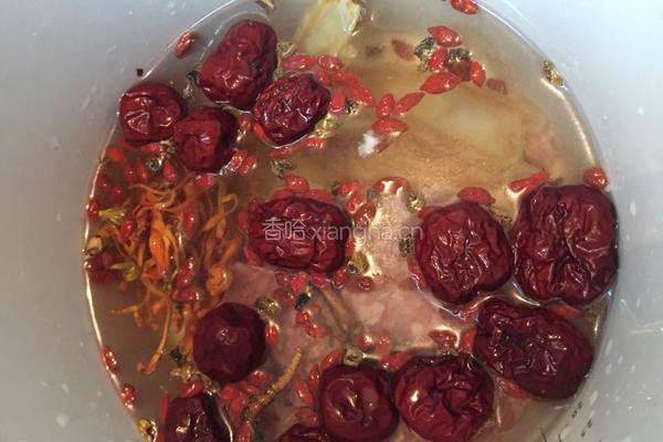 冬虫草花胶炖肉沫的做法图解8
