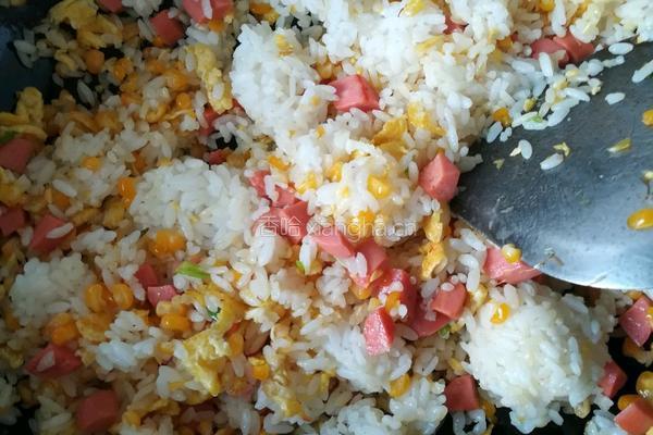 五彩蛋炒饭的做法图解11