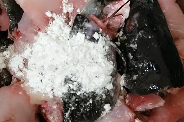 红烧酸辣鱼的做法图解5