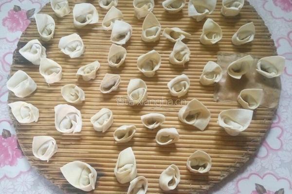 猪肉馄饨的做法图解5