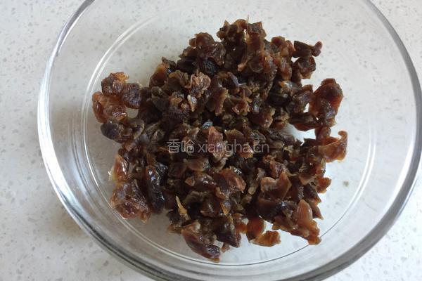 红糖桂圆戚风蛋糕的做法图解1
