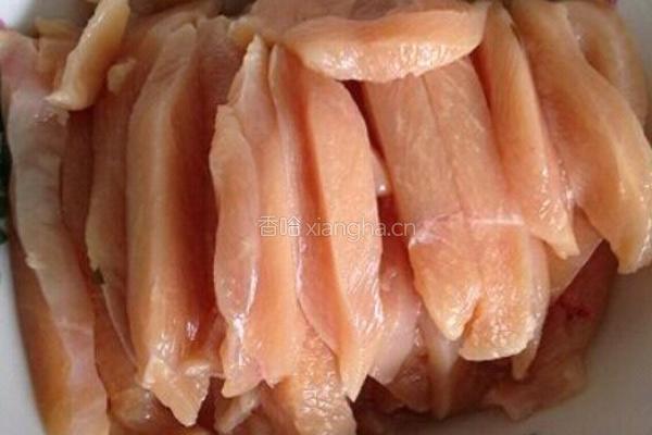糖醋鸡胸肉的做法图解1