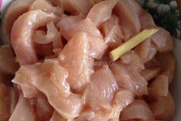 糖醋鸡胸肉的做法图解2