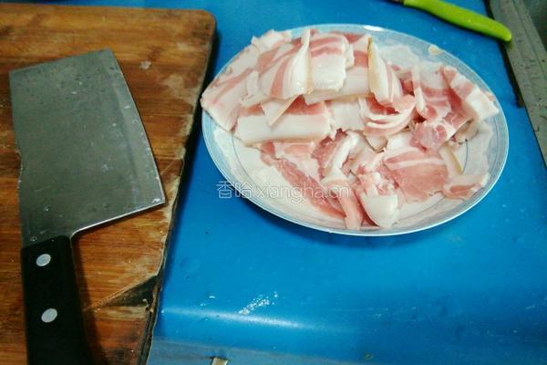 爆炒盐煎肉的做法图解1