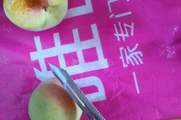 自制黄桃罐头的做法图解3
