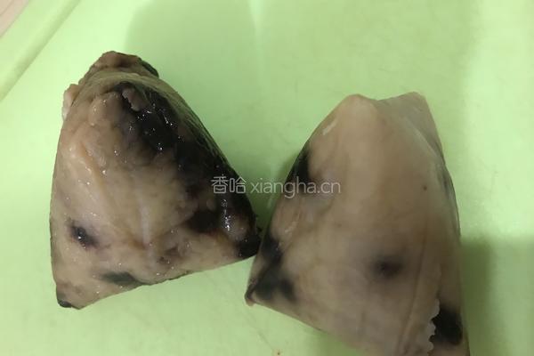 蛋黄焗粽子的做法图解1