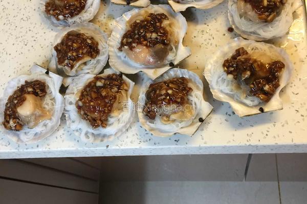 粉丝蒜茸蒸扇贝的做法图解4