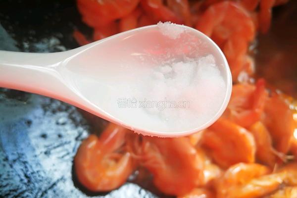 开背吮指茄汁大虾的做法图解15