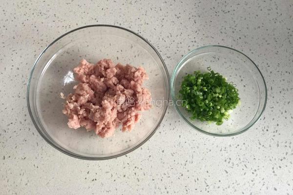 南瓜花酿肉的做法图解2