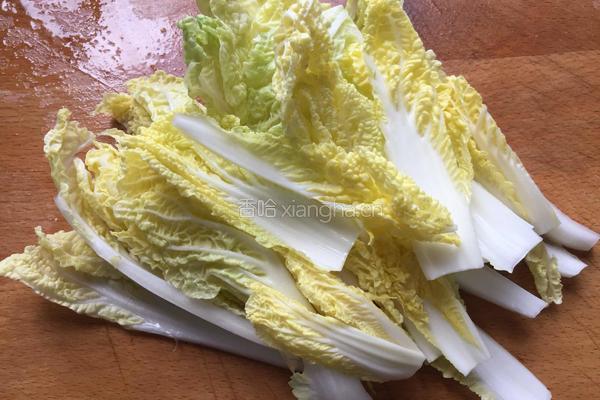 娃娃菜煮螃蟹的做法图解2