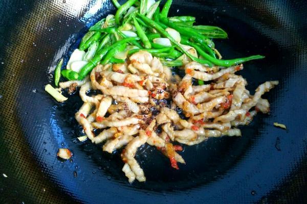 青椒木耳肉丝的做法图解8