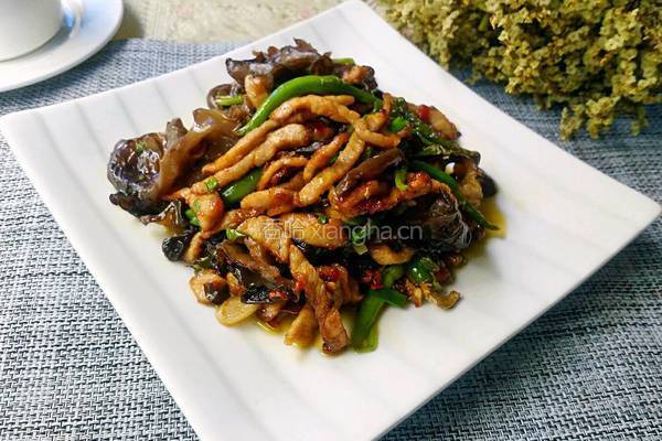 青椒木耳肉丝的做法图解11