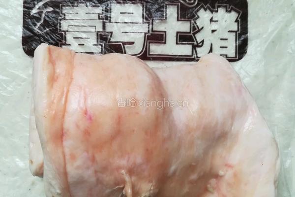熬猪肉的做法图解1