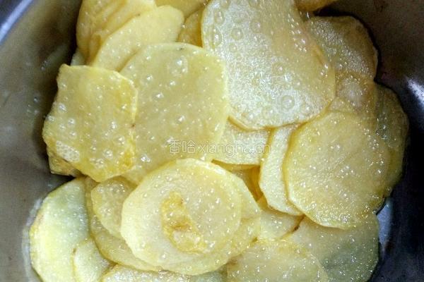 孜然土豆片的做法图解1