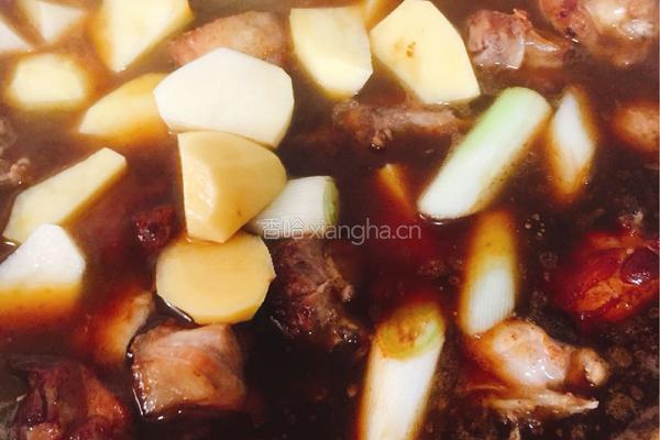 土豆红烧鸭的做法图解7
