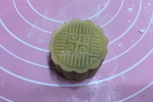 蛋黄豆沙月饼的做法图解16