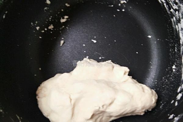 蔬菜香菇肉沫水饺的做法图解2