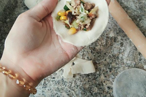蔬菜香菇肉沫水饺的做法图解5