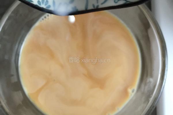 奶茶戚风的做法图解5