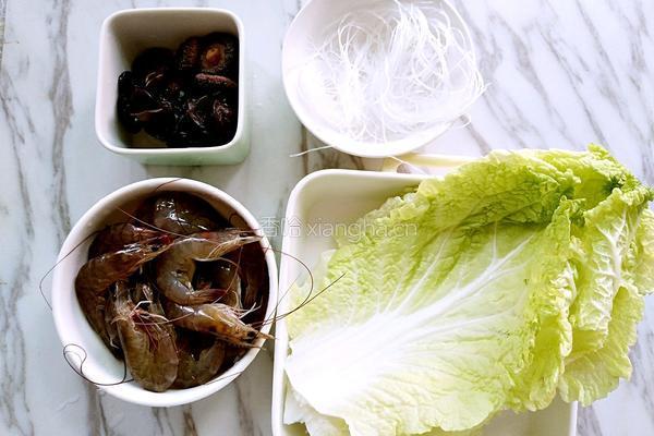 白菜粉丝烩虾仁的做法图解1