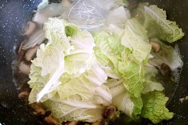 白菜粉丝烩虾仁的做法图解10