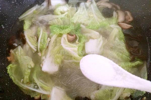 白菜粉丝烩虾仁的做法图解12