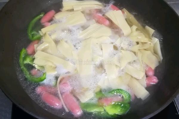 干豆腐炒亲亲肠的做法图解3