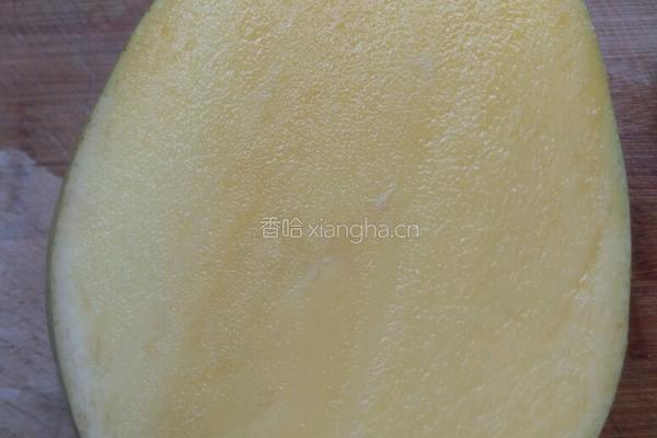 奶味芒果汁的做法图解1