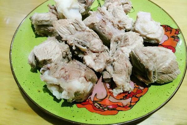 排骨冬瓜汤的做法图解1