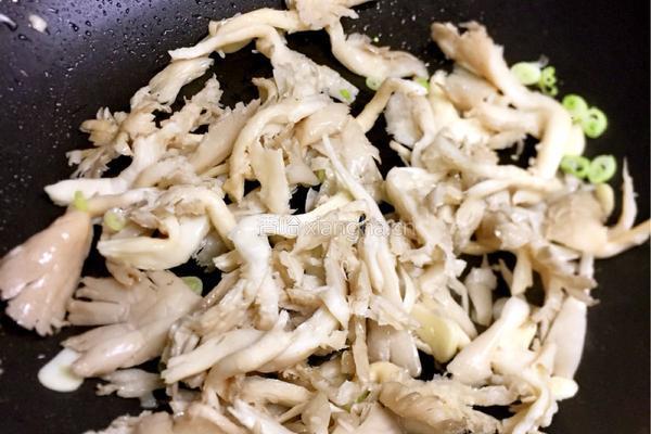 辣炒蘑菇土豆片的做法图解6