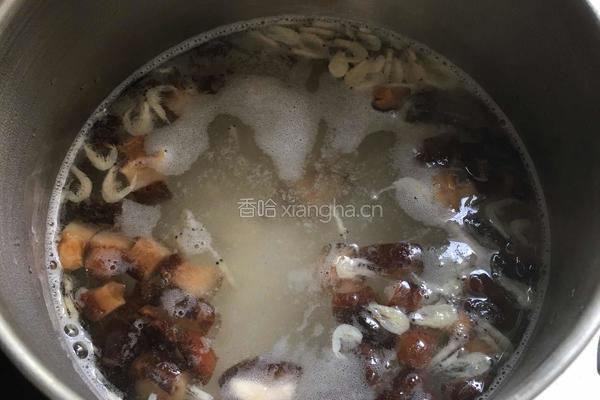 虾皮时蔬白米粥的做法图解6