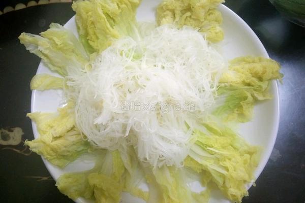 蒜蓉粉丝蒸娃娃菜的做法图解2