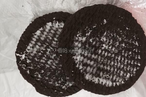 香蕉吐司卷的做法图解1