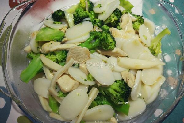 蔬菜烩年糕的做法图解2