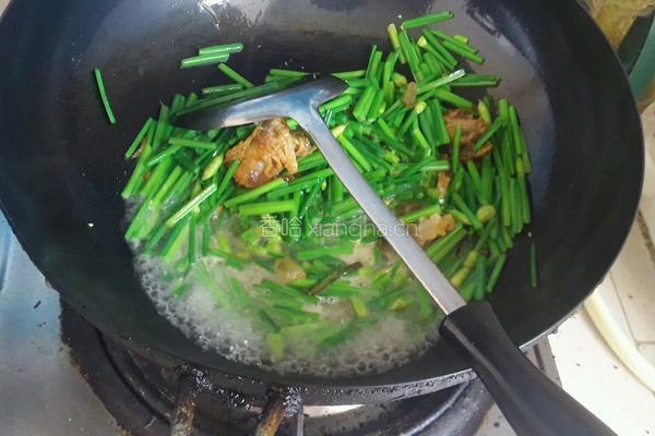 韭苔炒咸肉的做法图解4