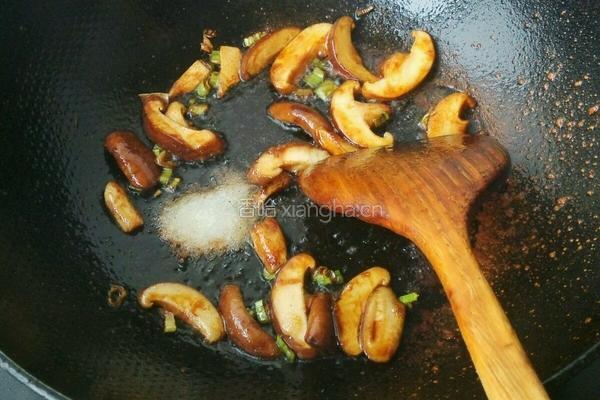 香菇鸡蛋面的做法图解3