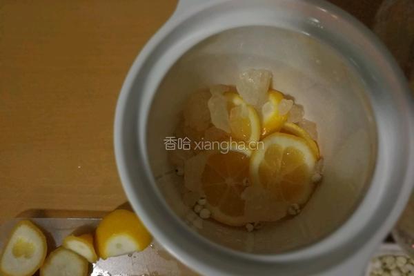 柠檬川贝母炖冰糖的做法图解3