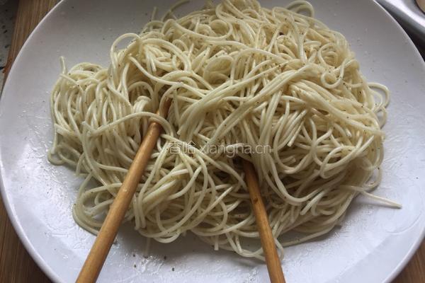 自制干脆面的做法图解2