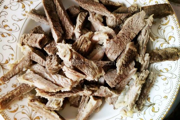麻辣牛肉干的做法图解2