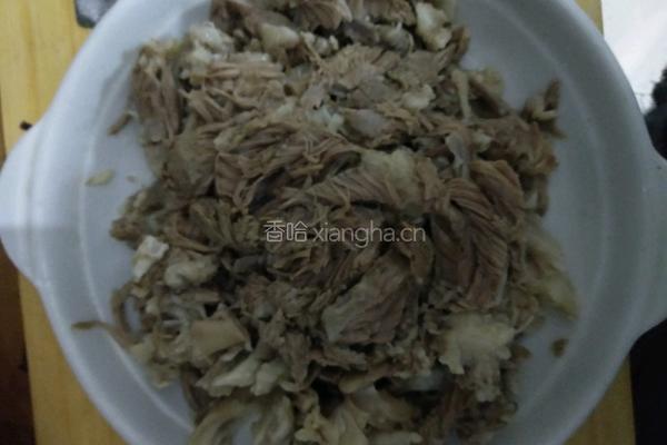 凉拌麻辣猪头肉的做法图解3