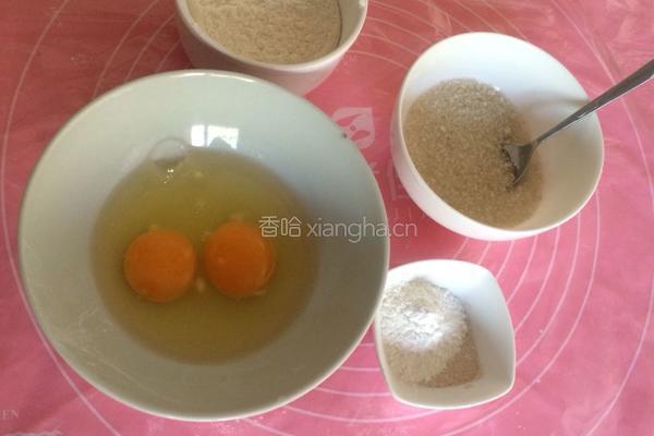 小熊出没 玛德琳蛋糕烘培的做法图解2