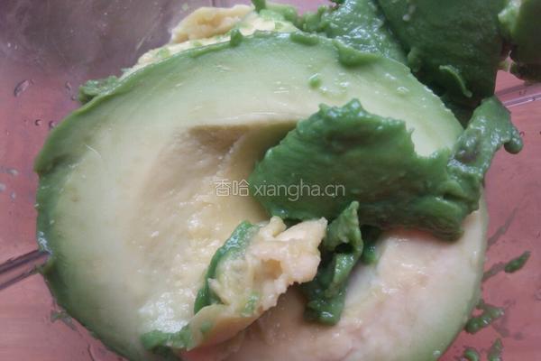 牛油果奶昔的做法图解2