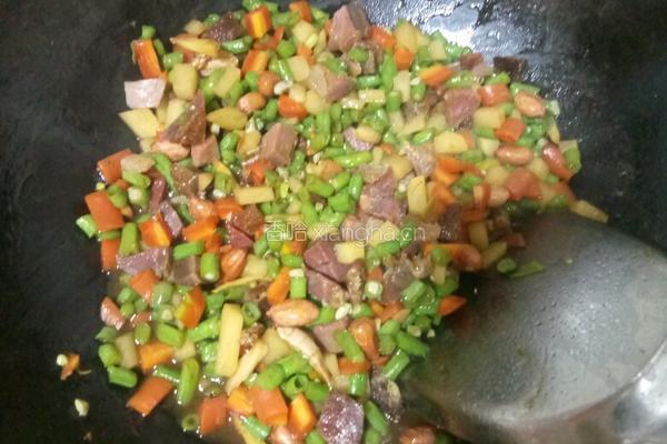 腊肉焖饭的做法图解6