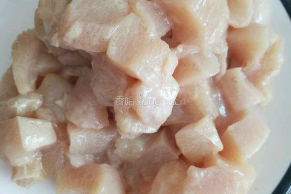 清炒鸡丁的做法图解2