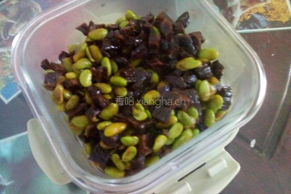 酱瓜炒毛豆的做法图解5