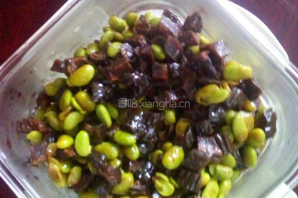 酱瓜炒毛豆的做法图解6