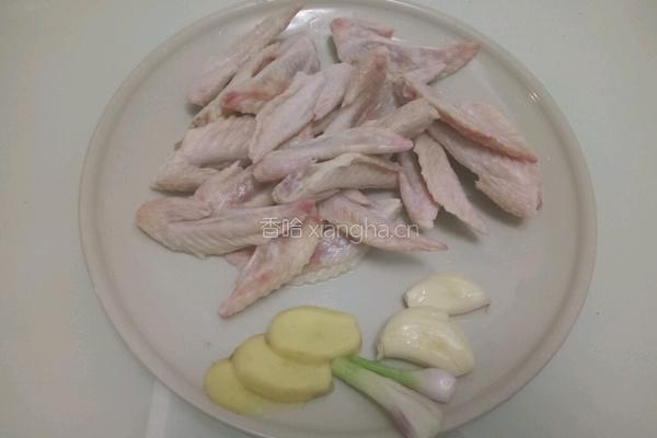 酱香鸡小翅的做法图解1