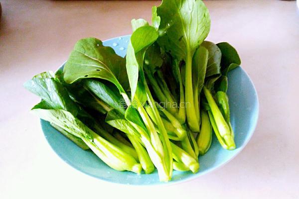 香菇小油菜的做法图解1